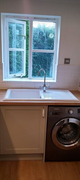 Instalez boiler apa calda, radiator, calorifer, cazi dus, baterii